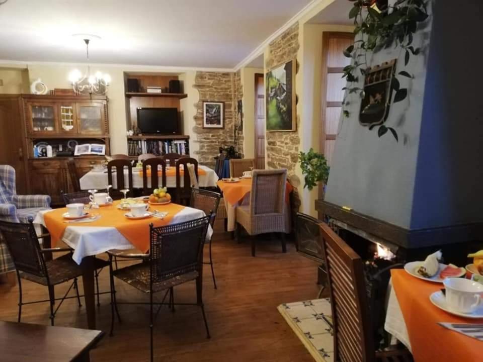 Villanueva de Oscos Hotel Rural Oscos מראה חיצוני תמונה
