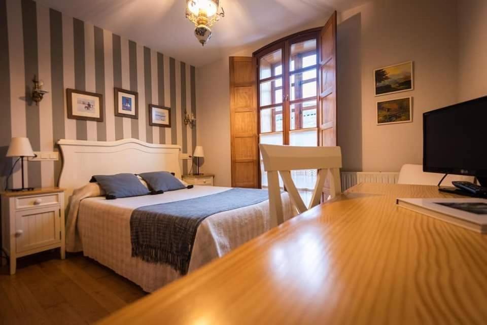Villanueva de Oscos Hotel Rural Oscos מראה חיצוני תמונה